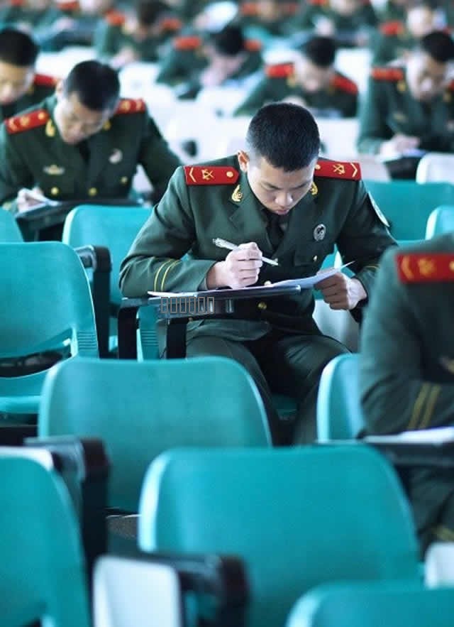 信息支援部隊(duì)某部直招軍官